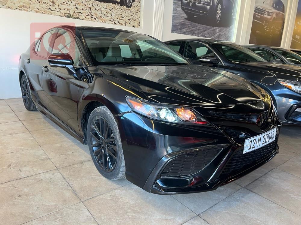 تۆیۆتا کامری